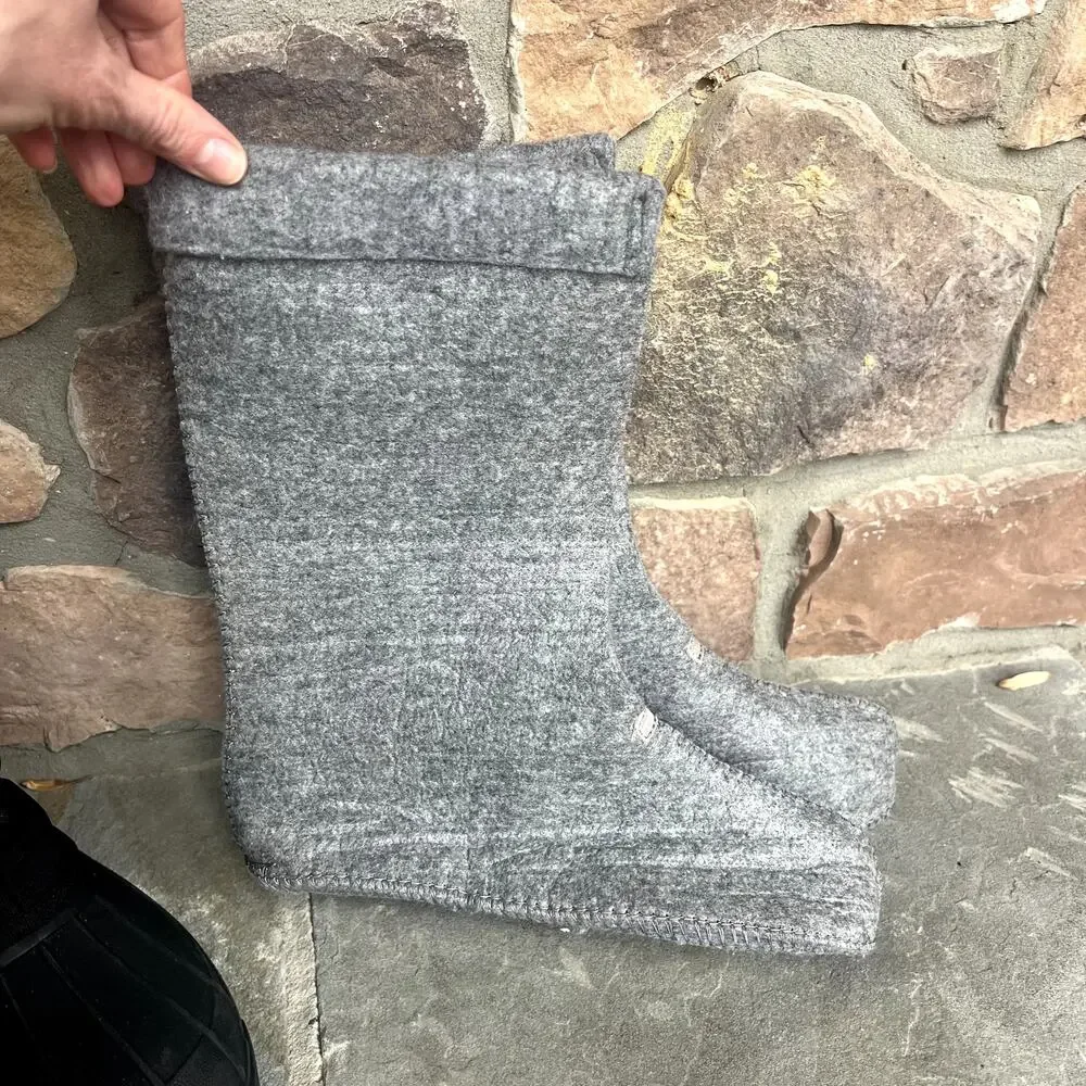 L.L. Bean Youth Girls Size 6 Snow Winter Waterproof Boots Extra Liner